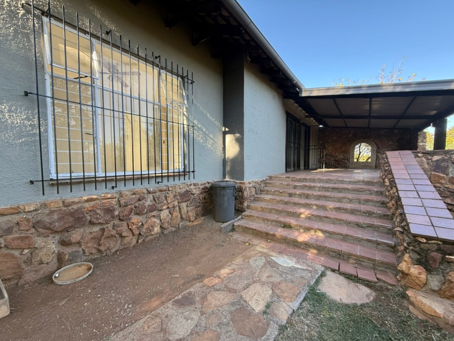 3 Bedroom Property for Sale in De Rust North West